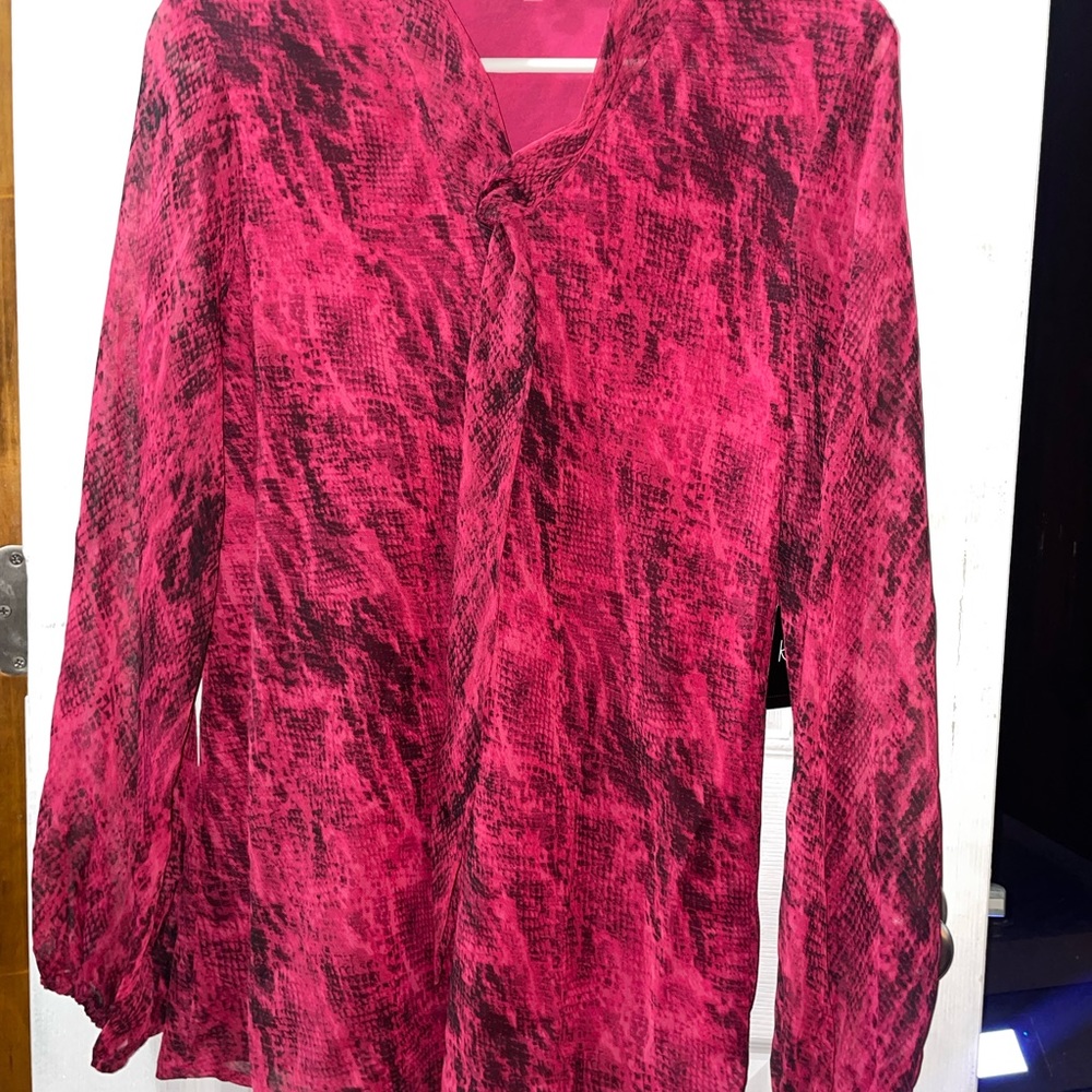 NWT Kasper Ladies’ shirt - Size M